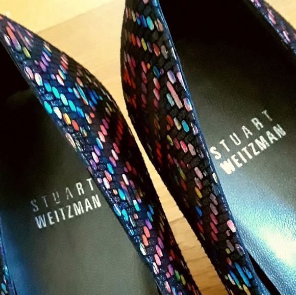 Like New! Stuart Weitzman Heels - Picture 5 of 8